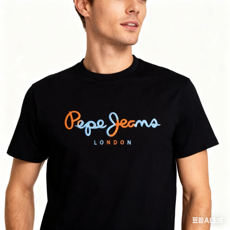 Gradient Letter Crew Neck T-Shirt - Soft Casual Daily Top